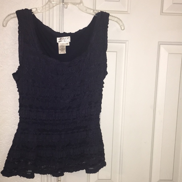 MSSP Max Studio M lined Lacey meshy top - Picture 3 of 8